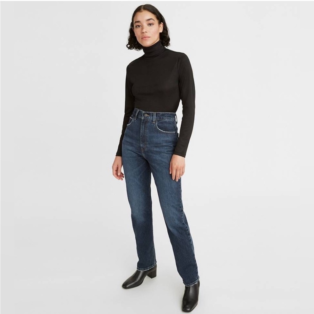 Levi's | 70's High Slim Straight Jeans Size 28